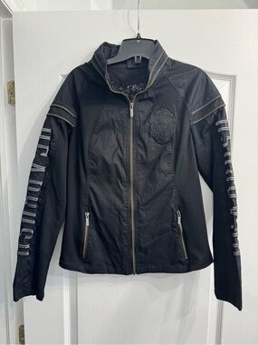 HeadRushBlack Women's Zip-Front Jacket with Embroidered Crest.